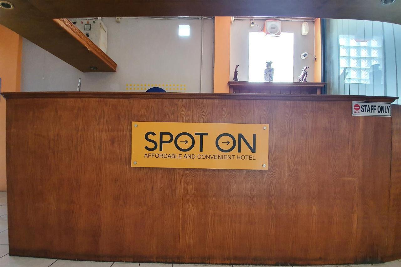 Oyo 2200 Hotel Gunung Sari Rantauprapat Экстерьер фото