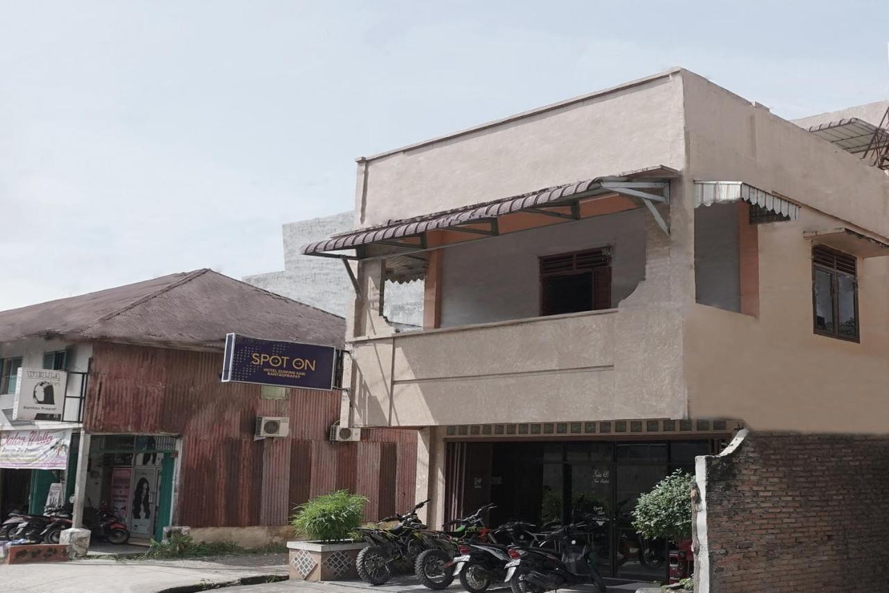 Oyo 2200 Hotel Gunung Sari Rantauprapat Экстерьер фото