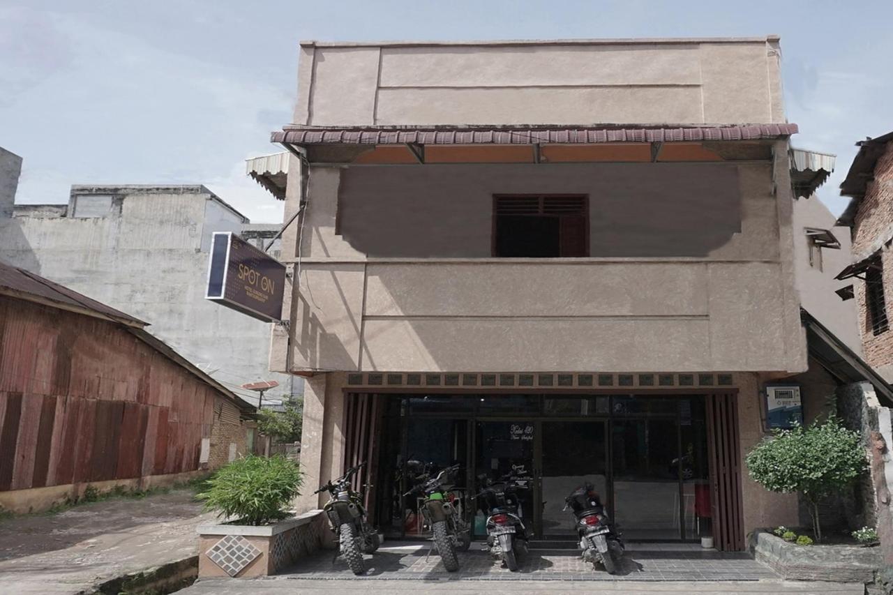 Oyo 2200 Hotel Gunung Sari Rantauprapat Экстерьер фото